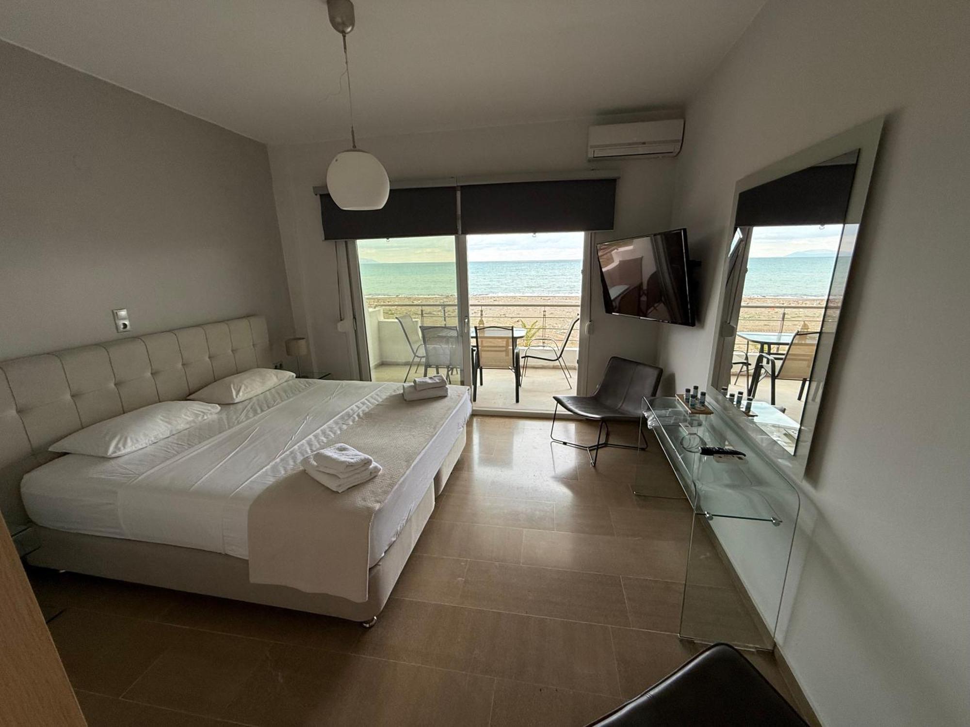 Korelis Apartment *